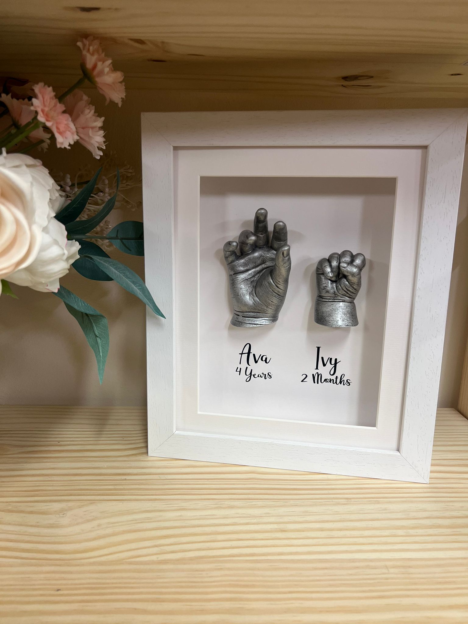 2 Sibling Hands